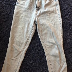PacSun light wash mom jeans